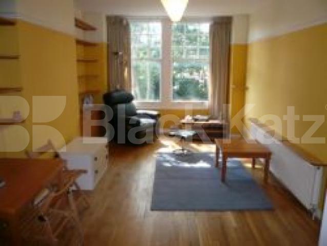 			NEW ON THE MARKET!!!, 2 Bedroom, 1 bath, 1 reception Flat			 Princes Avenue, MUSWELL HILL N10